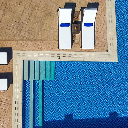 Frido Luxury With Jacuzzi * Akrotíri