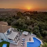 Frido Luxury With Jacuzzi Akrotiri (Zakynthos)
