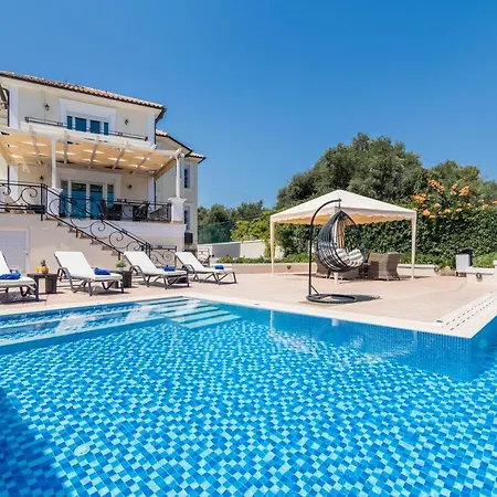 Frido Luxury With Jacuzzi *