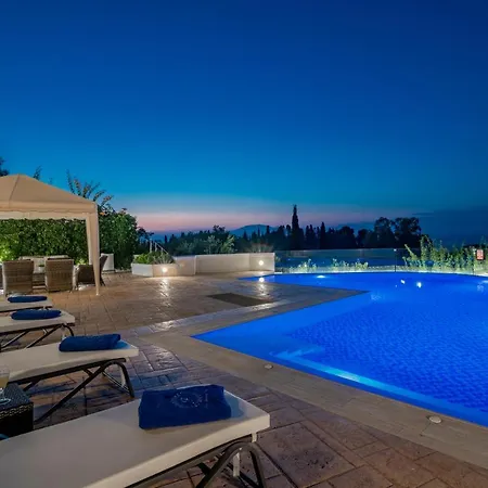 Frido Luxury With Jacuzzi Villa