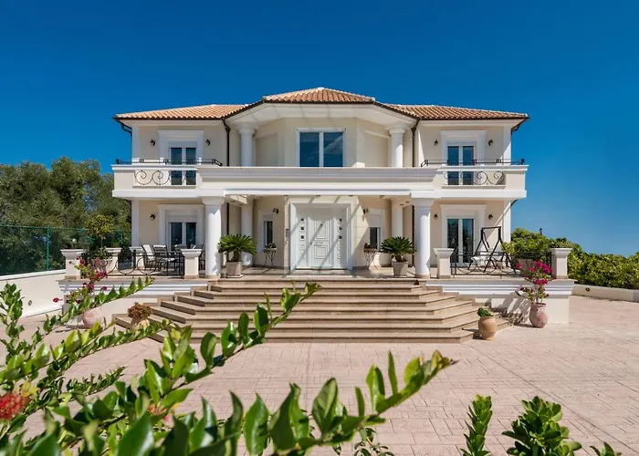 Frido Luxury With Jacuzzi Villa