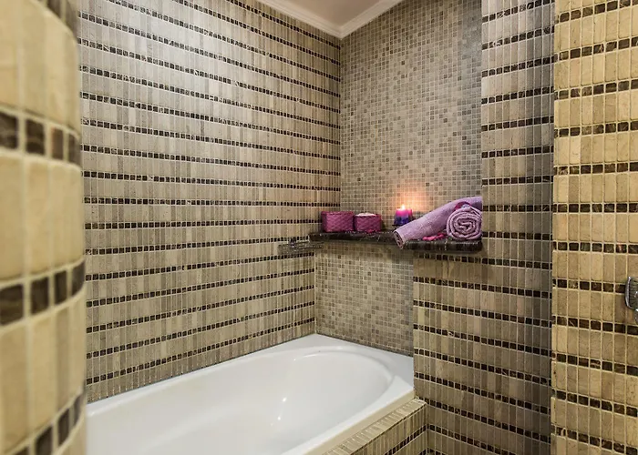 Frido Luxury With Jacuzzi Villa