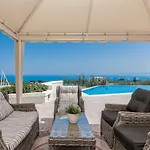 Frido Luxury With Jacuzzi *