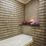 Frido Luxury With Jacuzzi Villa *