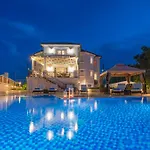 Frido Luxury With Jacuzzi *