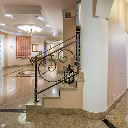 Vilă Frido Luxury With Jacuzzi *