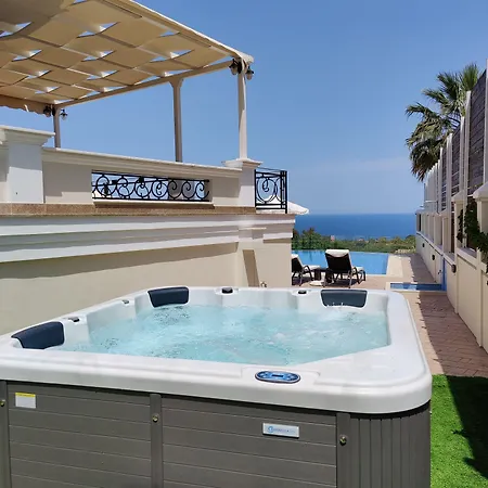 Frido Luxury With Jacuzzi *