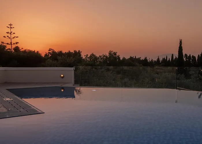 Frido Luxury With Jacuzzi Villa