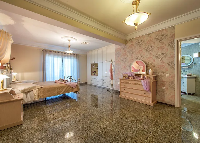 Frido Luxury With Jacuzzi * Akrotiri (Zakynthos)